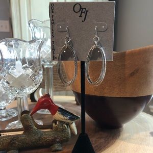 NWT Our Family’s Jewels Silver 4 hoop earnings